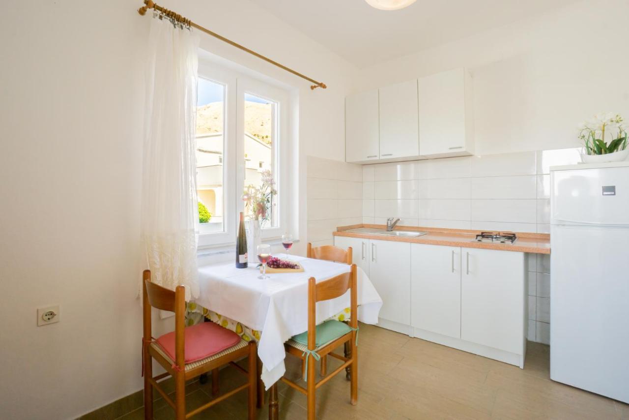 Kob Orog Good Location With Sea Views And Modern Decor Apartment Metajna Exterior photo