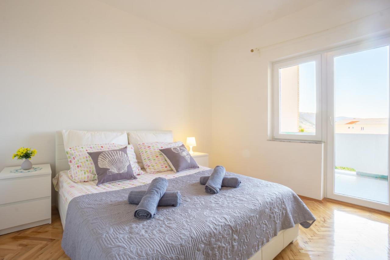 Kob Orog Good Location With Sea Views And Modern Decor Apartment Metajna Exterior photo