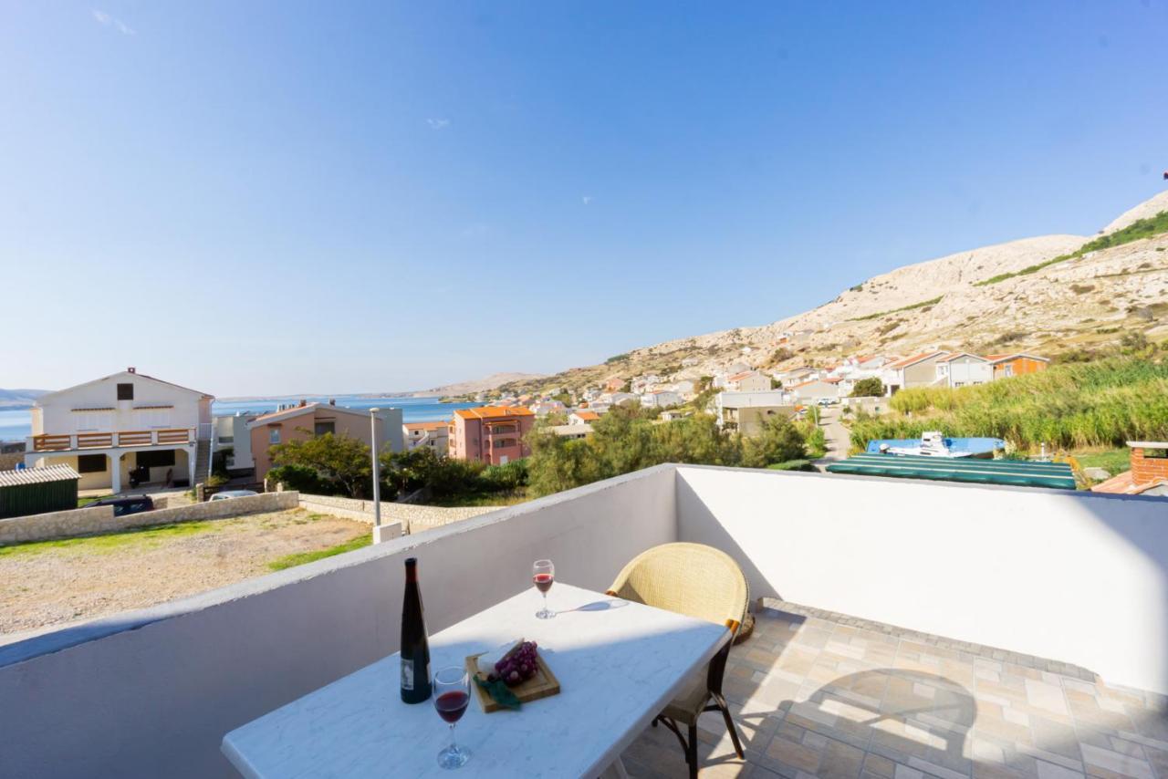 Kob Orog Good Location With Sea Views And Modern Decor Apartment Metajna Exterior photo
