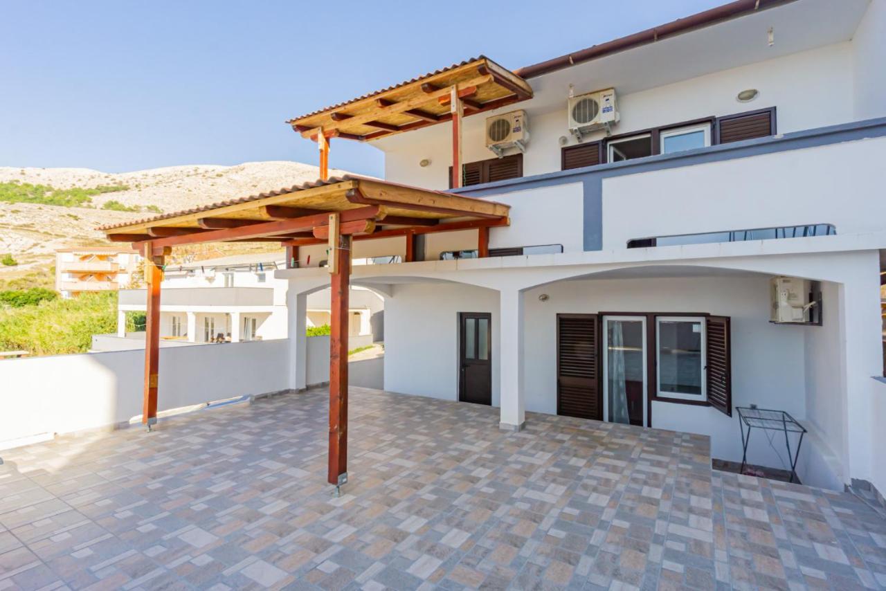 Kob Orog Good Location With Sea Views And Modern Decor Apartment Metajna Exterior photo