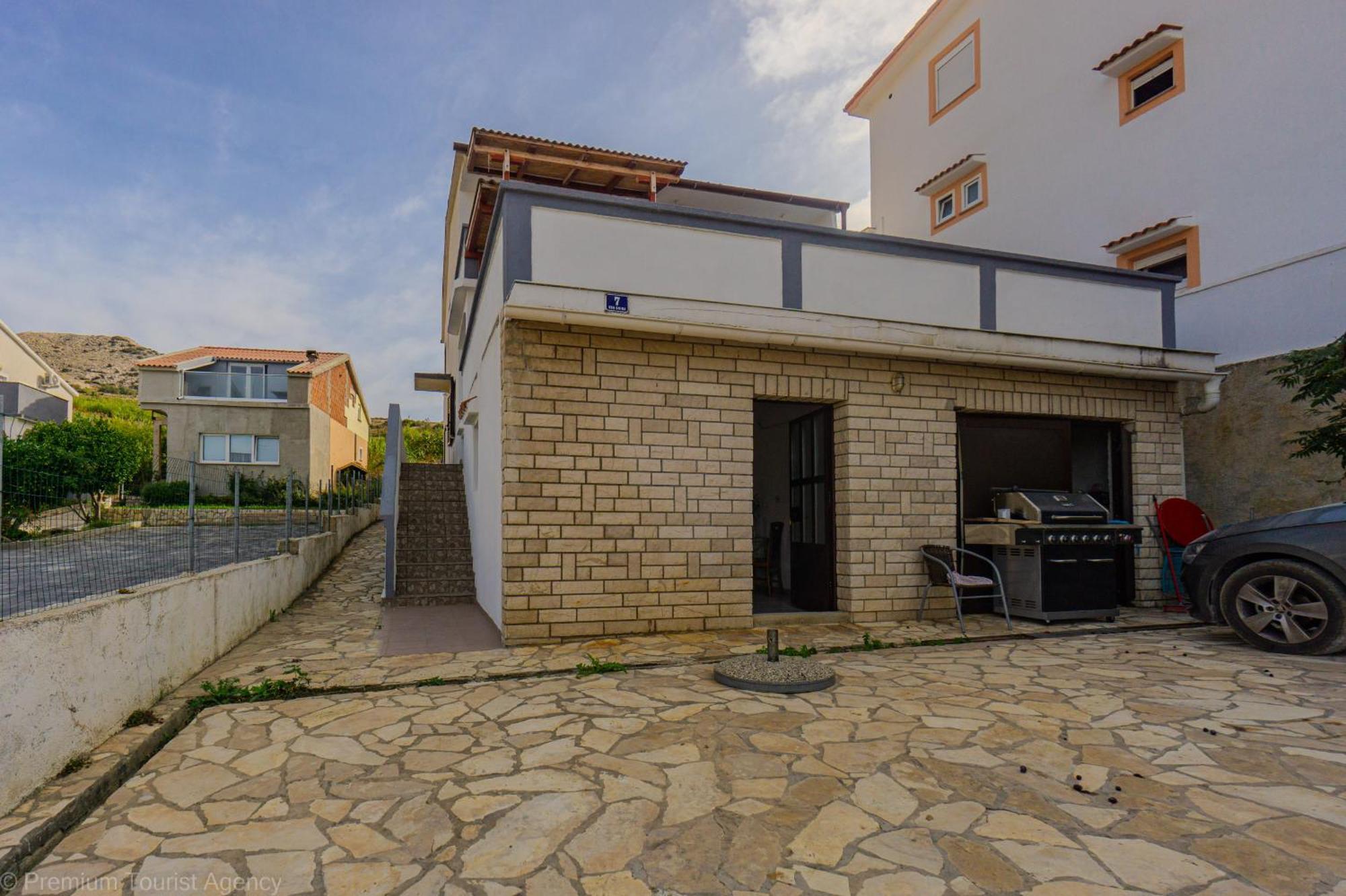 Kob Orog Good Location With Sea Views And Modern Decor Apartment Metajna Exterior photo