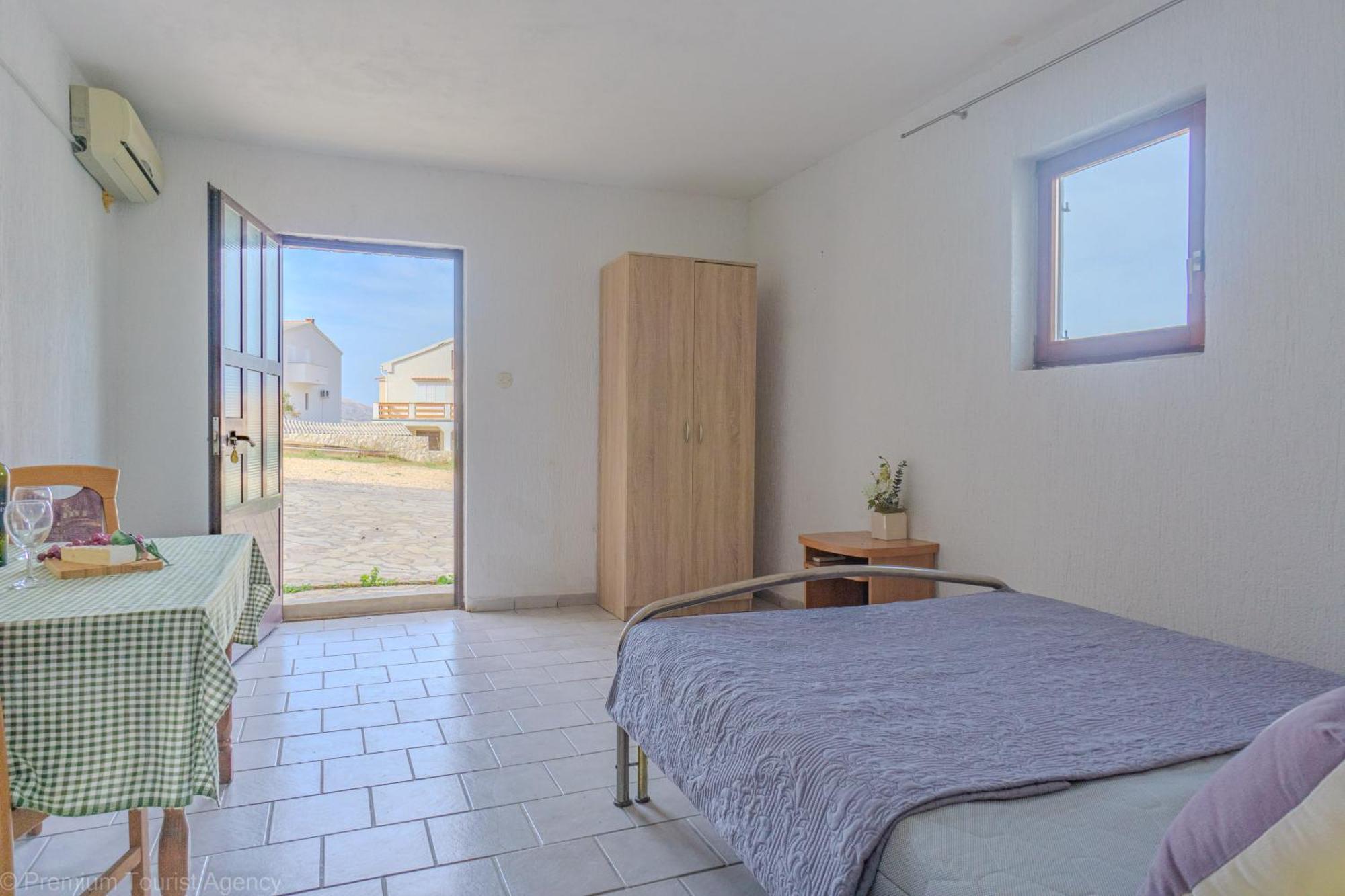 Kob Orog Good Location With Sea Views And Modern Decor Apartment Metajna Exterior photo