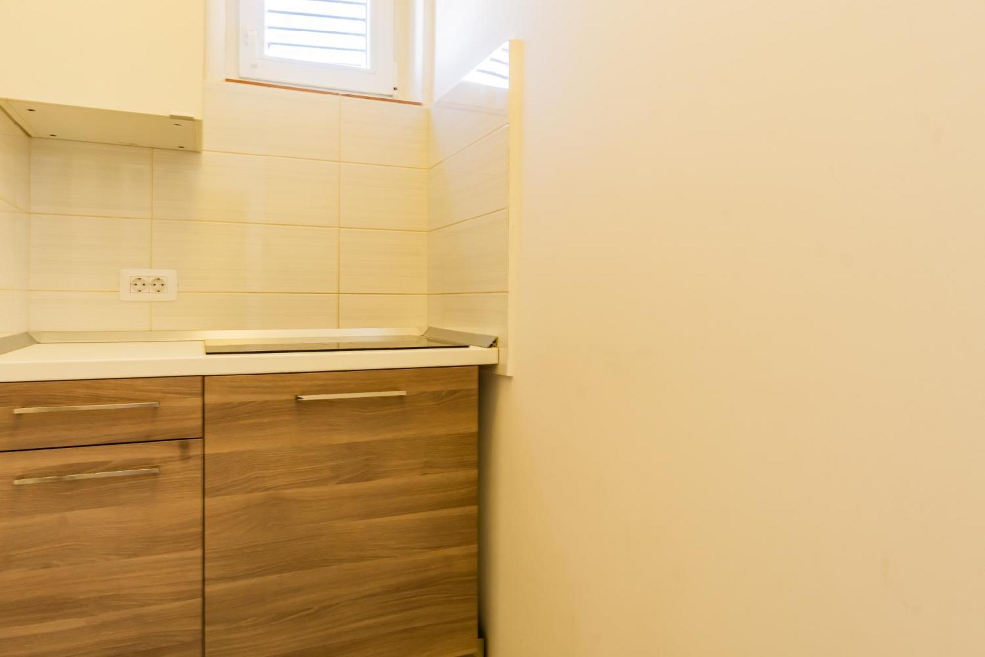 Kob Orog Good Location With Sea Views And Modern Decor Apartment Metajna Room photo